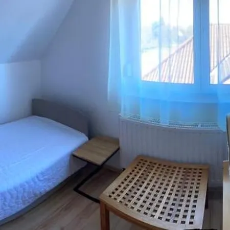 Ezo Apartmanhaz Apartament