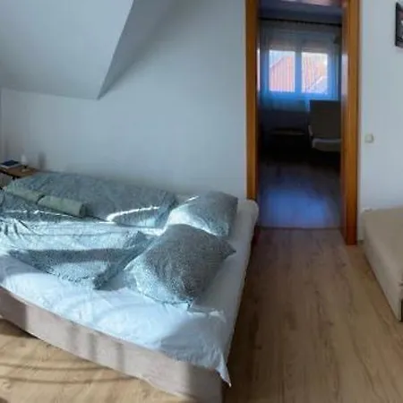 Ezo Apartmanhaz * Balatonberény