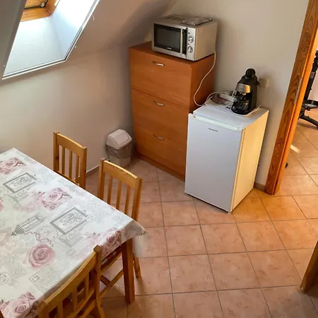 Ezo Apartmanhaz