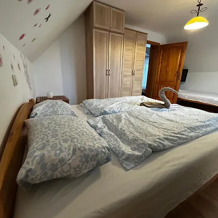 Ezo Apartmanhaz Lägenhet Balatonberény